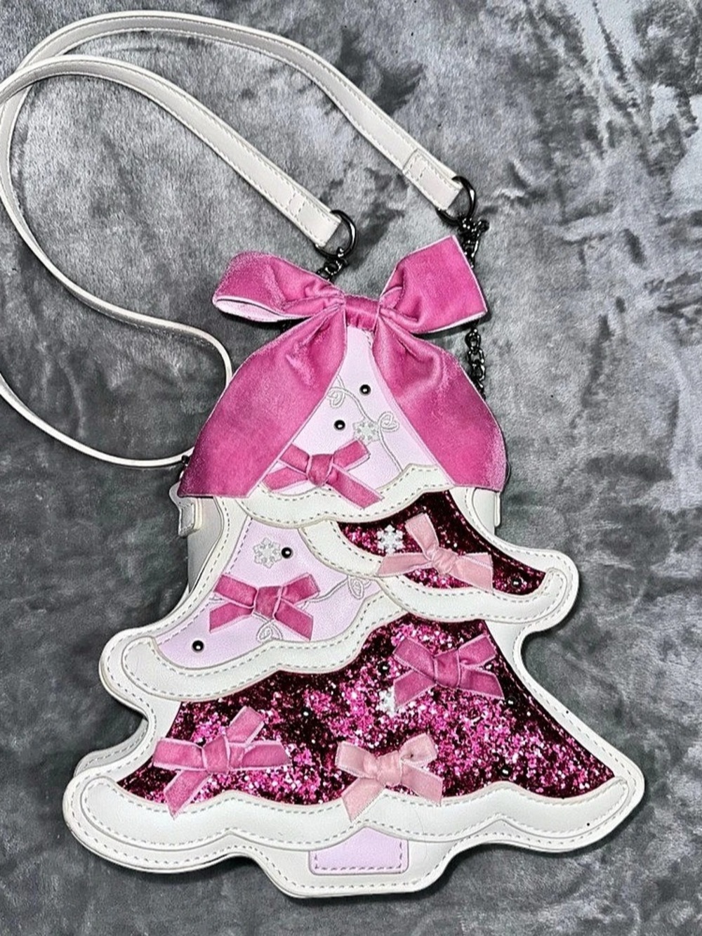 Betsey Johnson XOMerry White Christmas Tree Pink Bow Crossbody Purse Bag